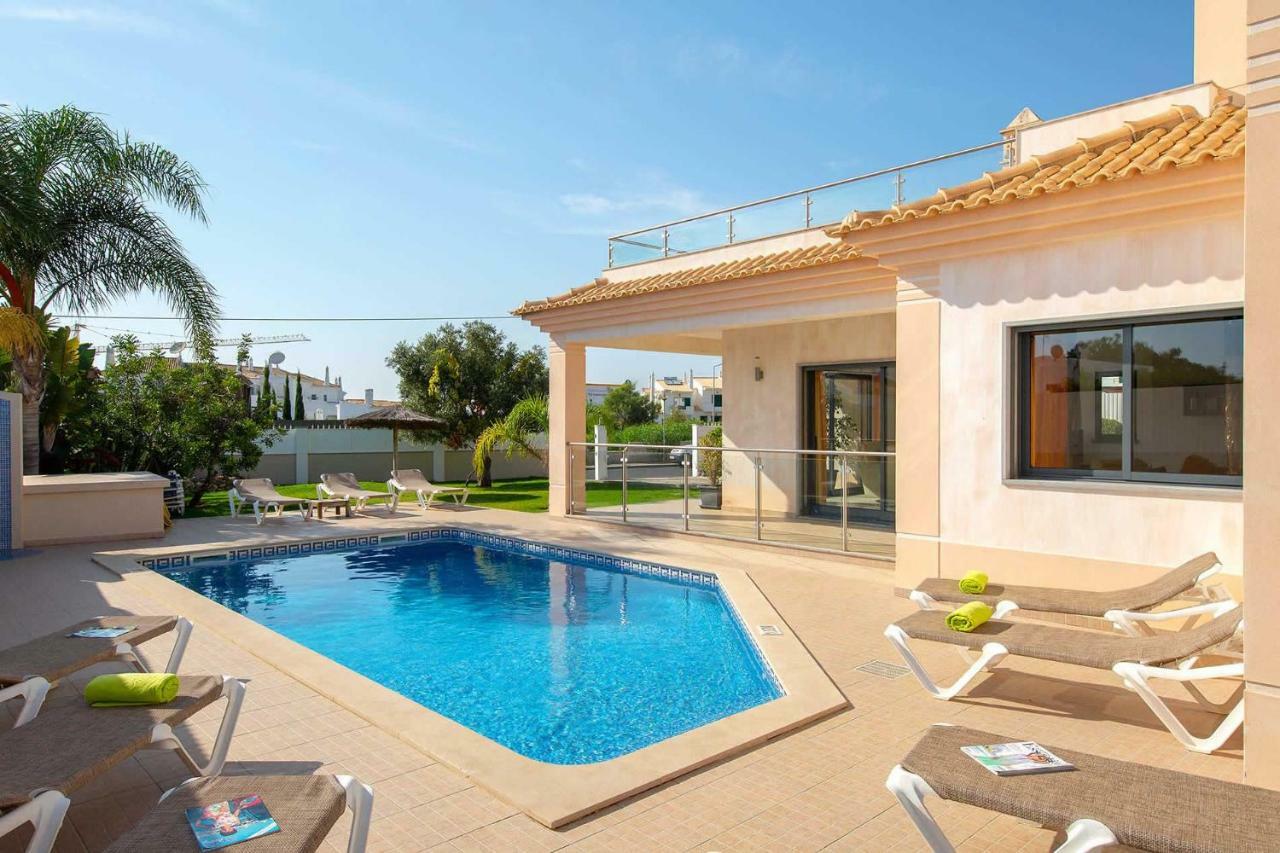 Villa Ruana - 5 Bedrooms On Suite- Free Out Door Hot Jacuzzi - By Bedzy Albufeira Exterior foto